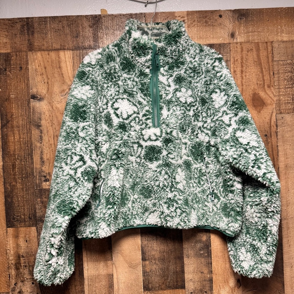 Aritzia Green and White Floral Teddy Jacket